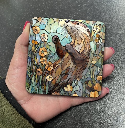 Neutral decor woodland otter - neutral,